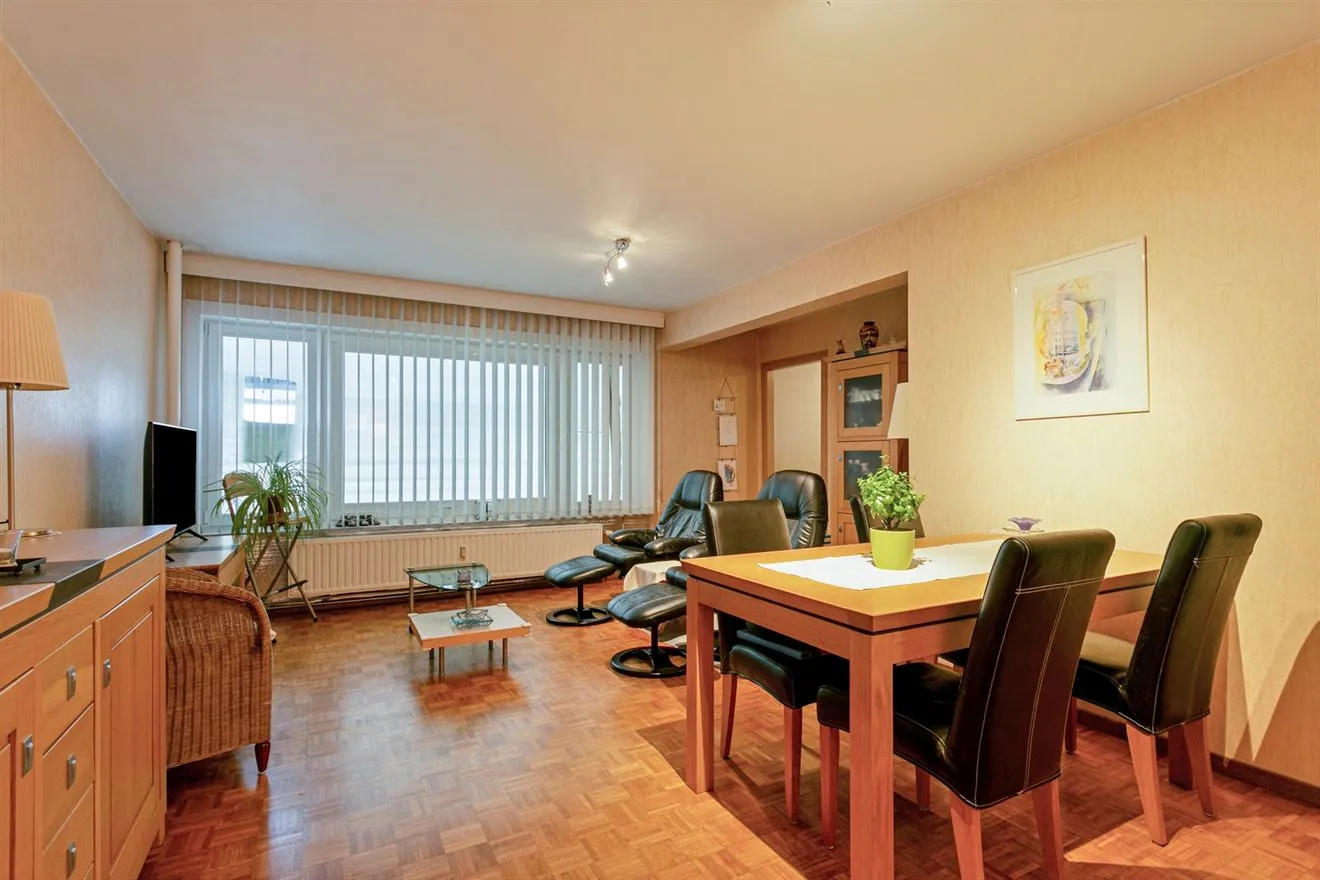 Apartman Eladó - 2660 Hoboken BE Image 5